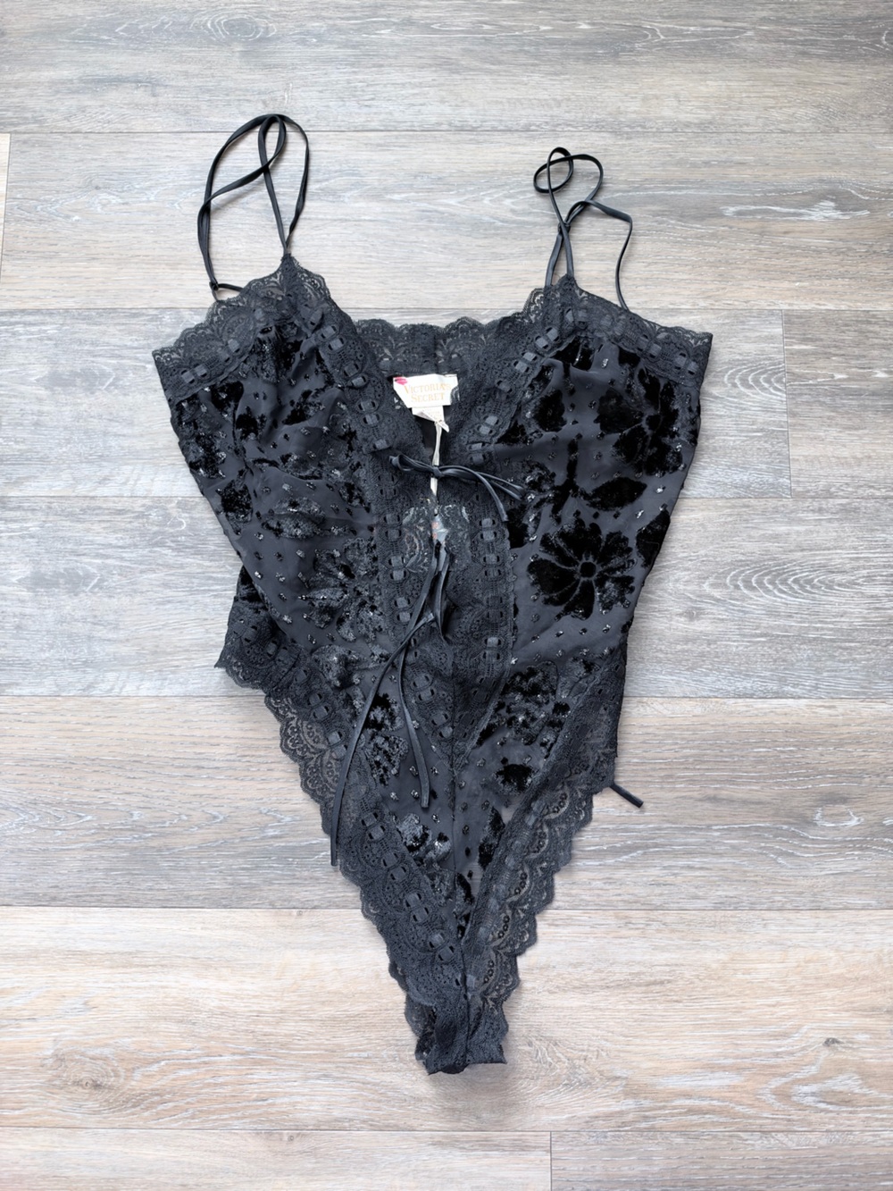 Vintage Victoria's Secret gold label Black Lace Floral Velvet Burnout Chemise